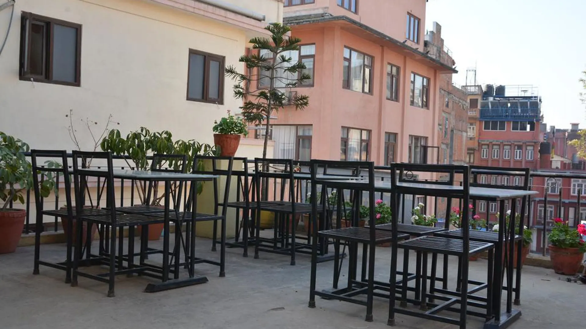 Hotel Green Orchid Kathmandu 2*,